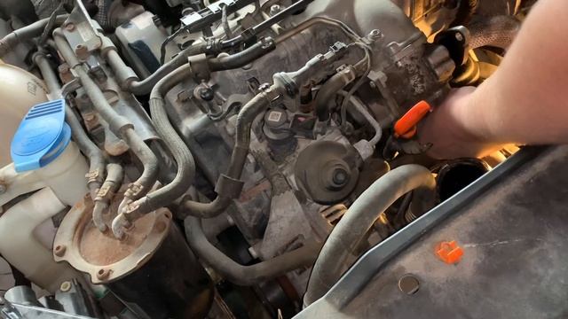 How to change a EGR valve on 2011 Volkswagen Jetta TDI (junk) смотреть онлайн