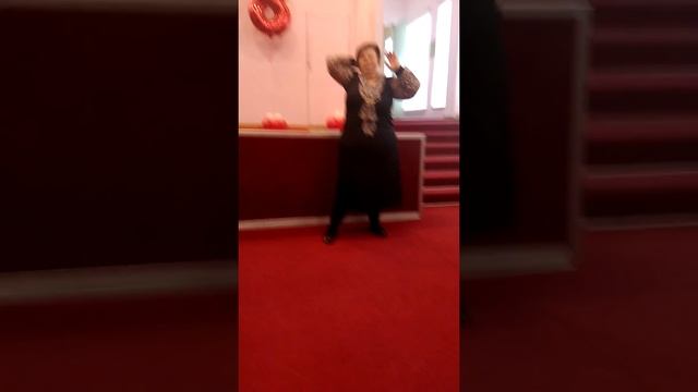 Училки танцуют ржака ;) смотреть онлайн