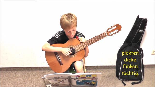 FICHTEN-SONG / SONGTIME, my very first / Rainer Vollmann / Gitarre-Solo /Scherenberg Verlag смотреть онлайн