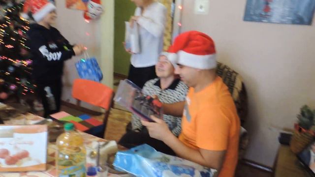 Подарки на новый 2022 год смотреть онлайн