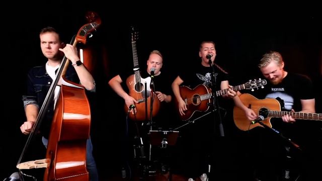 Coliah - Alive (Acoustic Live Version) смотреть онлайн