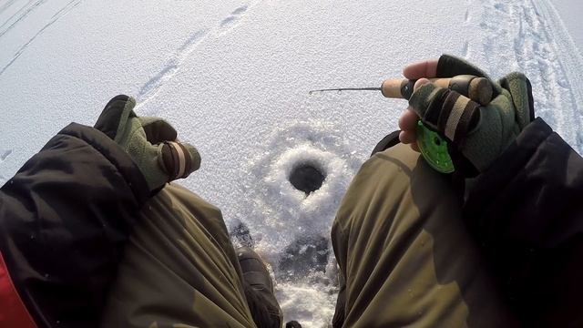 Ловля окуня на балансир зимой 2020 | Рыбалка зимой 2020  | Первый лёд 2020 на водохранилище