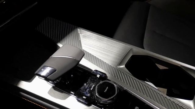 2023 Changan Oshan Z6 iDD in-depth Walkaround смотреть онлайн