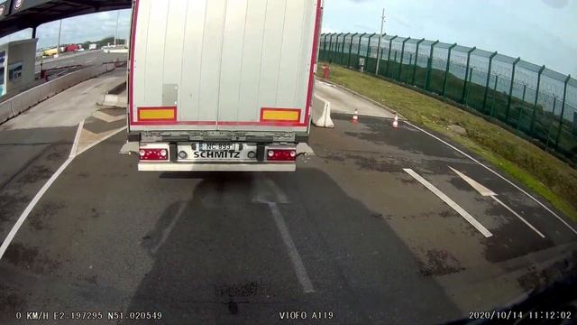 НА ФУРЕ В АНГЛИЮ КОРОТКО О ВСЕХ ПРОБЛЕМАХ смотреть онлайн