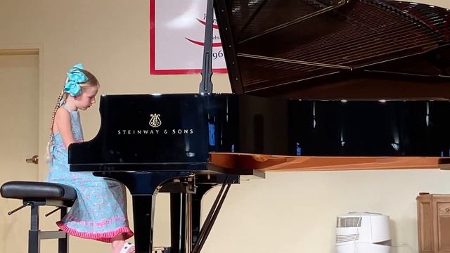 Abby (10), Ellie (8), and Vivian (6) piano and violin recital December 2022 смотреть онлайн