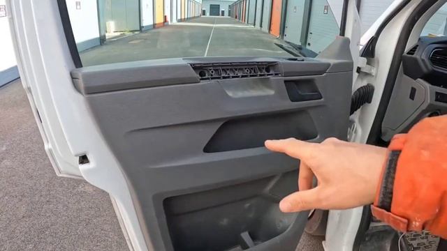 Replace side mirror on VW Transporter 6.1 смотреть онлайн
