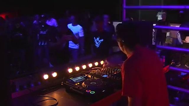 Buzz Fuzz - Live at Thunderdome B-day 20-06-2016 смотреть онлайн