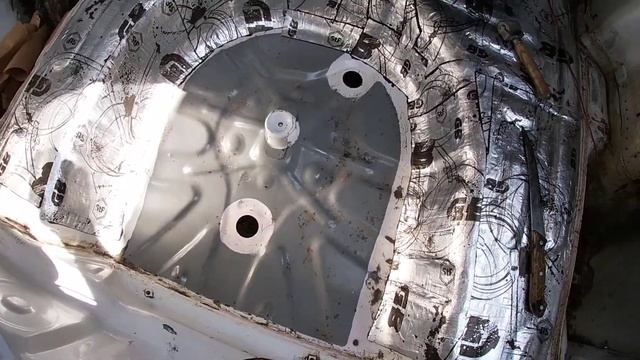 Toyota Corolla Ceres шумоизоляция багажника