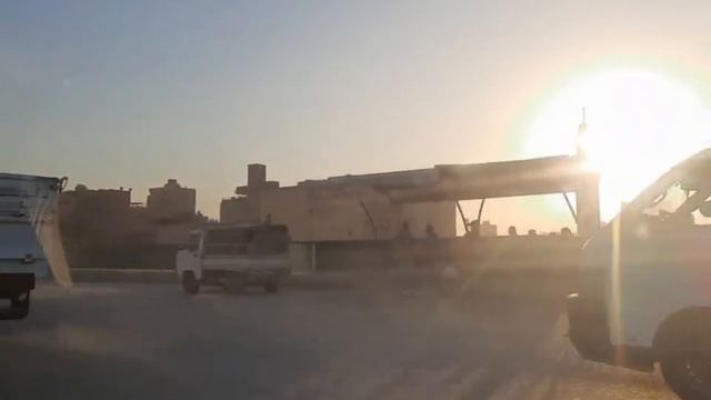 Будни Каира. Египет. Характерная езда на автотрассе. А что там делает лошадь?!👀 Солнце😎 огромное🙂