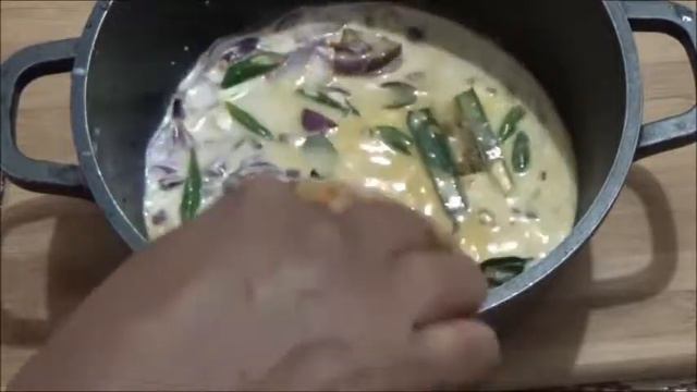 White Potato Curry смотреть онлайн