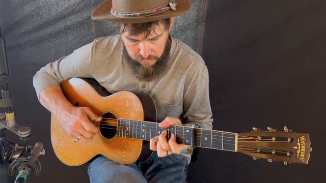 Circa Late 1920s Washburn 5203 Guitar смотреть онлайн