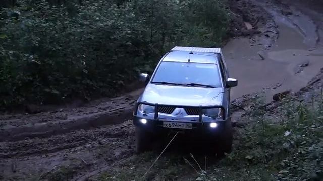 Покатушки ММС л-200 на р. УФА смотреть онлайн