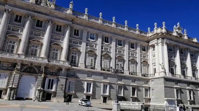 LARGEST ROYAL PALACE IN EUROPE | ROYAL PALACE OF MADRID | PALACIO REAL DE MADRID | @JhunnRamones092 смотреть онлайн
