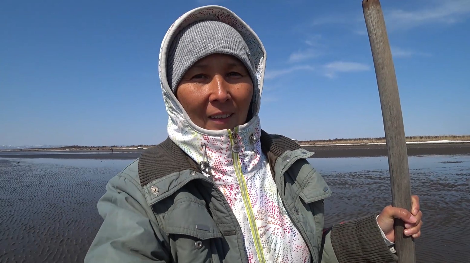 Море шумит, пора КОПАТЬ .. смотреть онлайн