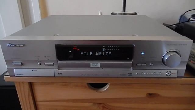 PIONEER DVR7000 VIDEOPHILE DVD RECORDER смотреть онлайн