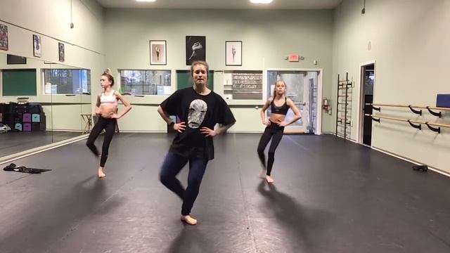 IDC Beginner Level Jazz Class смотреть онлайн