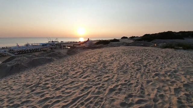 АНАПА - ДЖЕМЕТЕ - ГОСТЕВОЙ ПРОЕЗД РАЗРУШЕН? СНЕСЛИ ДЮНУ? ПРОРЫЛИ КАНАЛ! 23.08.2021. Вода уходит смотреть онлайн