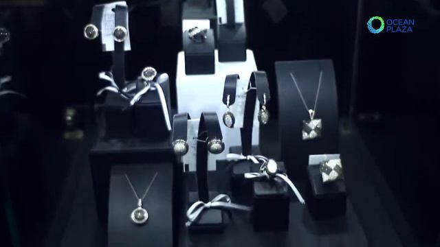 Vogue FNO Ocean Plaza 4.10.2013