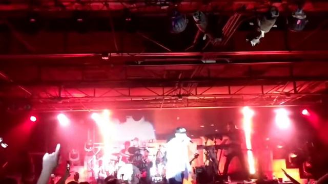 Lions Chase Rice Grizzly Rose смотреть онлайн