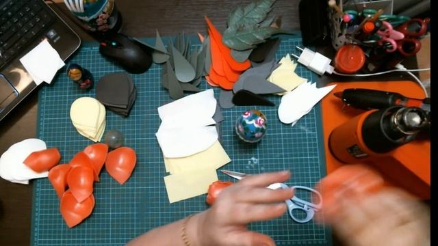 Мастер-класс Розы «Малышки» (формирование лепестков и сборка бутонов, розы из изолона) смотреть онлайн