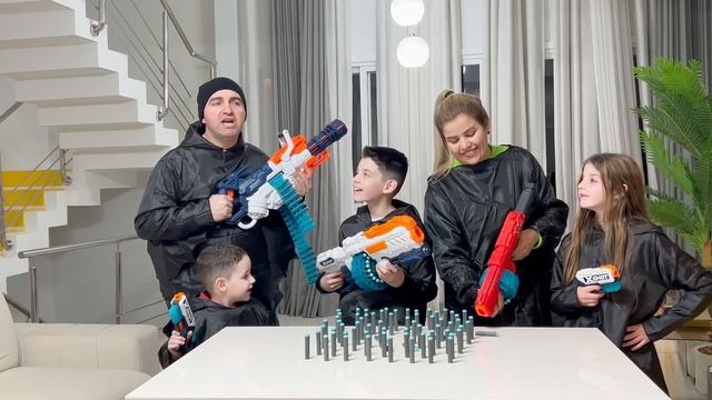 O ZAP - FAMÍLIA START ESTÁ PRONTA PARA GUERRA? ou FUGIR PARA SEMPRE - PARTE 64 смотреть онлайн