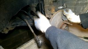 Замена передних стоек стабилизатора на Mitsubishi Lancer X