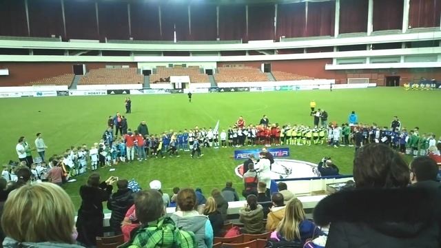 Выезд: "Награждение Звёздной 2010" (ОГРОМНЫЙ ФУТБОЛЬНЫЙ СТАДИОН ПОД КРЫШЕЙ В САНКТ-ПЕТЕРБУРГЕ) смотреть онлайн