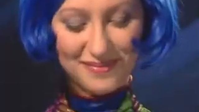 Масло плавает внутри жидкости. Состояние невесомости смотреть онлайн