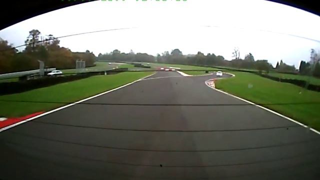 Oulton 11/11/11 Evo Wagon spin смотреть онлайн