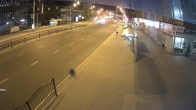 «Мицубиши» снёс ограждение в центре Калуги смотреть онлайн