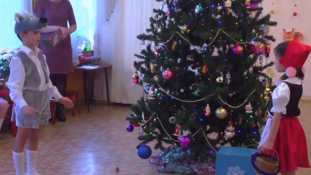Новогодний утренник в детском саду 32. г. Сочи, 2016 смотреть онлайн
