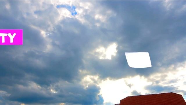 Sofia chooses clothes and outfits to go for a walk with mom смотреть онлайн