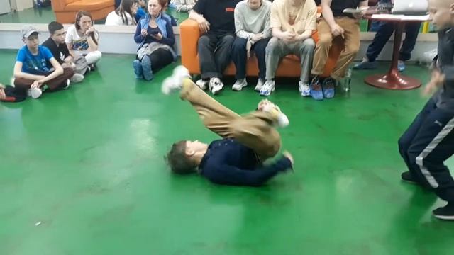 Daniel. Polar Universal смотреть онлайн