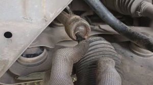 Renault Megan 3 Scenic Замена рулевой тяги и рулевого наконечника, обслуживание рейки. #renault