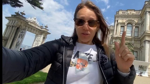 Стамбул. Палац Бейлербей з мрамору, де приймали іноземних гостей у 18 столітті. смотреть онлайн