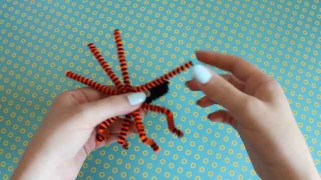 Pipe Cleaner Pom Pom Spider Halloween pencil topper | Halloween crafts. смотреть онлайн