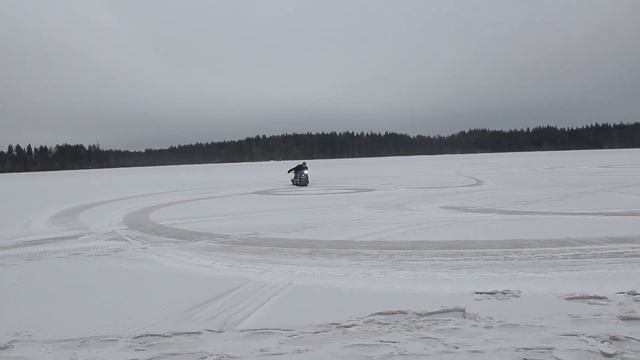 Дрифт на мотособаке))) смотреть онлайн