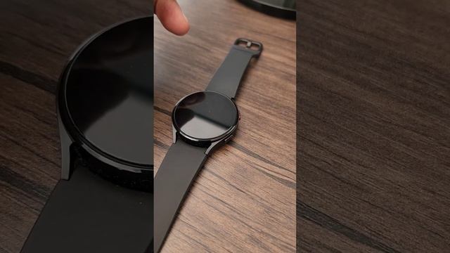 Samsung watch 4 vs Xiaomi watch S1 Active, which has better watch faces смотреть онлайн