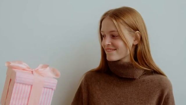 Тінейджерські новини. Подарунки та їх традиції у світі смотреть онлайн