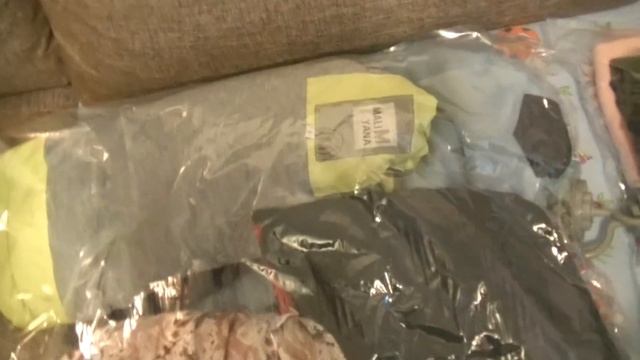 Влог/Нас выписали/Покупки с рынка/Убираю вещи/Кета в духовке/Митя раскрашивает смотреть онлайн