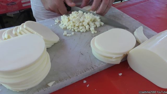 Serbia Street Food. Grilling Handmade Burgers Pljeskavica. Rostiljijada Grill Festival, Leskovac смотреть онлайн