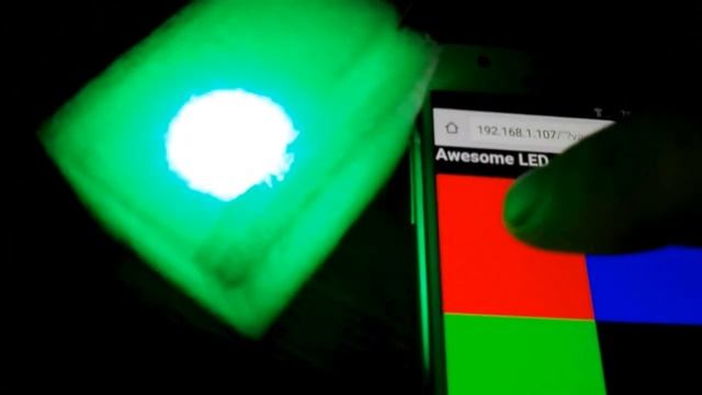 NodeMCU LED server смотреть онлайн