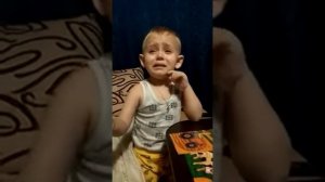 мама учит сына