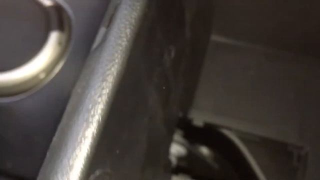 Hyundai Elantra NEW регулировка стояночного тормоза (ручника) смотреть онлайн