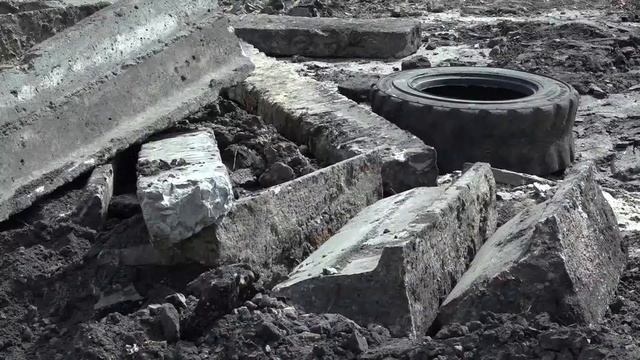 В Кузнецке благоустроят три сквера и дворовую территорию. Апрель 2021 год. смотреть онлайн