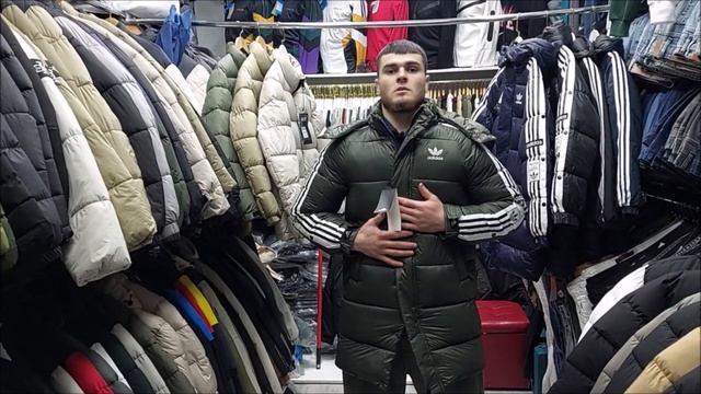 МУЖСКАЯ ОДЕЖДА ШОК ЦЕНА НОВОГОДНИЕ СКИДКИ КУРТКИ БРЮКИ ТОЛСТОВКИ ОПТ И РОЗНИЦА МОСКВ САДОВОД смотреть онлайн