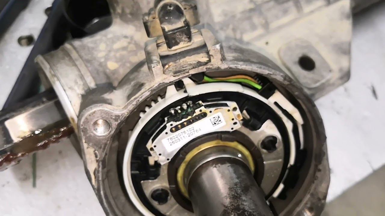 BMW не работает электро усилитель руля. Блок EPS (ЭУР) не выходит на связь, ошибка A54B. Далее 63EC. смотреть онлайн