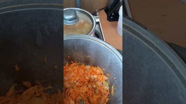 Плов из перловки!!! Перловка-отличный антиоксидант. Богат аминокислотой -Липин. Витаминами гр ВВ