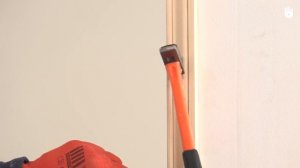 Как установить наличники на дверную коробку