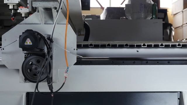 Фрезерный ЧПУ станок с 4 шпинделями Wattsan M1 1313 S4 [ОБЗОР] Ускоряем деревооб. смотреть онлайн